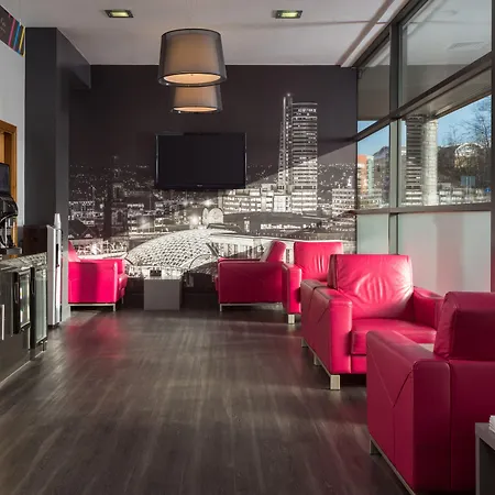 Lejlighedshotel Roomzzz West 4*