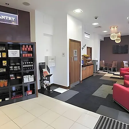 Aparthotel Roomzzz West Leeds (West Yorkshire)