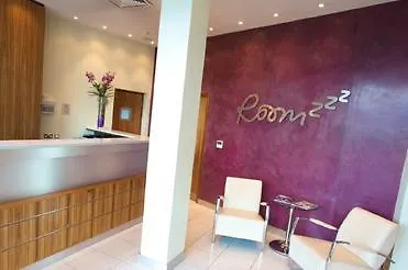 Roomzzz West Leeds (West Yorkshire)