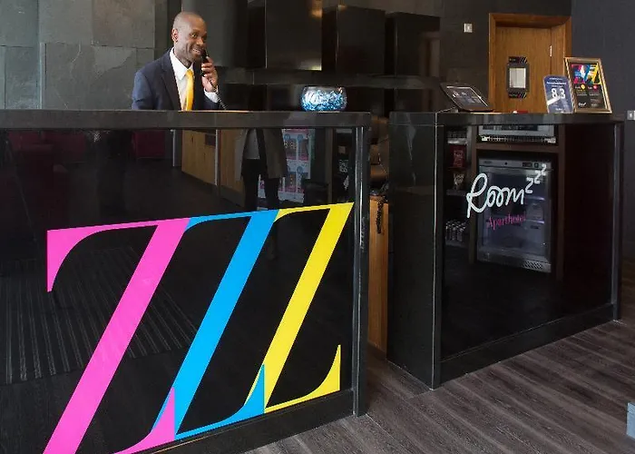 Roomzzz West Aparthotel Leeds (West Yorkshire)