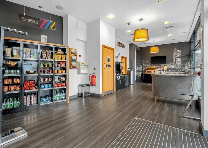 Roomzzz West 公寓式酒店 利兹