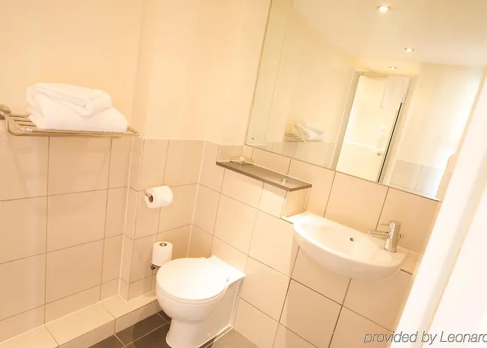 公寓式酒店 Roomzzz West 利兹